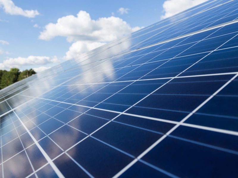 Zonnepanelen schoonmaken